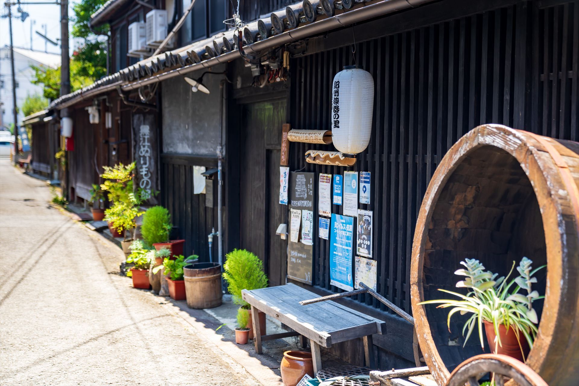 紀州漆器の産地、黒江の町並み